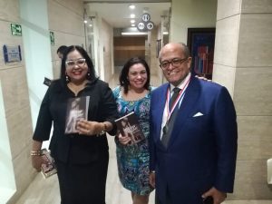 Reconocen al neurólogo José Silié Ruiz