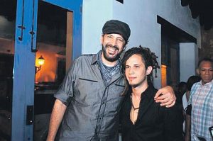 Juan Luis Guerra y Vicente García unirán sus voces en un merengue