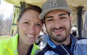 Recién casados, entre víctimas de accidente de limusina