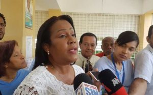 Candidata apoyada por el PRM está al frente en comicios ADP Candidata apoyada por el PRM está al frente en comicios ADP