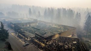 CALIFORNIA: Aumenta a 66 la cifra de muertos en el estado por letal incendio