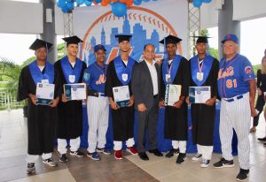 Prospectos de los Mets se gradúan de bachilleres
