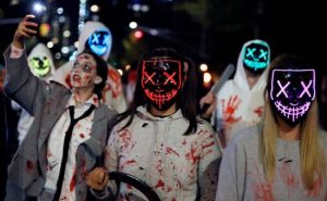 NY celebra Halloween con desfile inspirado en robots