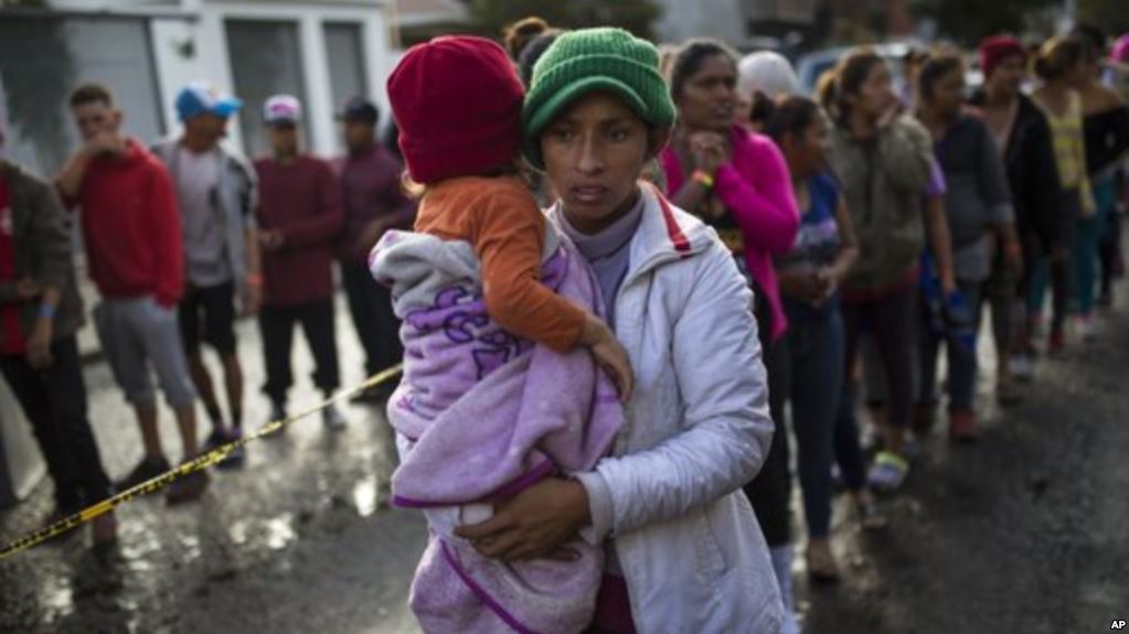 México descarta albergar a migrantes mientras solicitan asilo en EE.UU. imagen