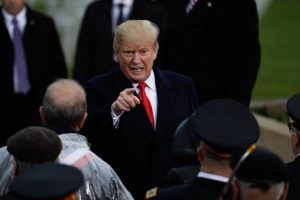 Trump carga contra la «ridículamente injusta» relación militar con Europa