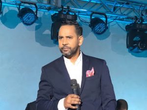 Merenguero Aramis Villalona lanza proyecto musical