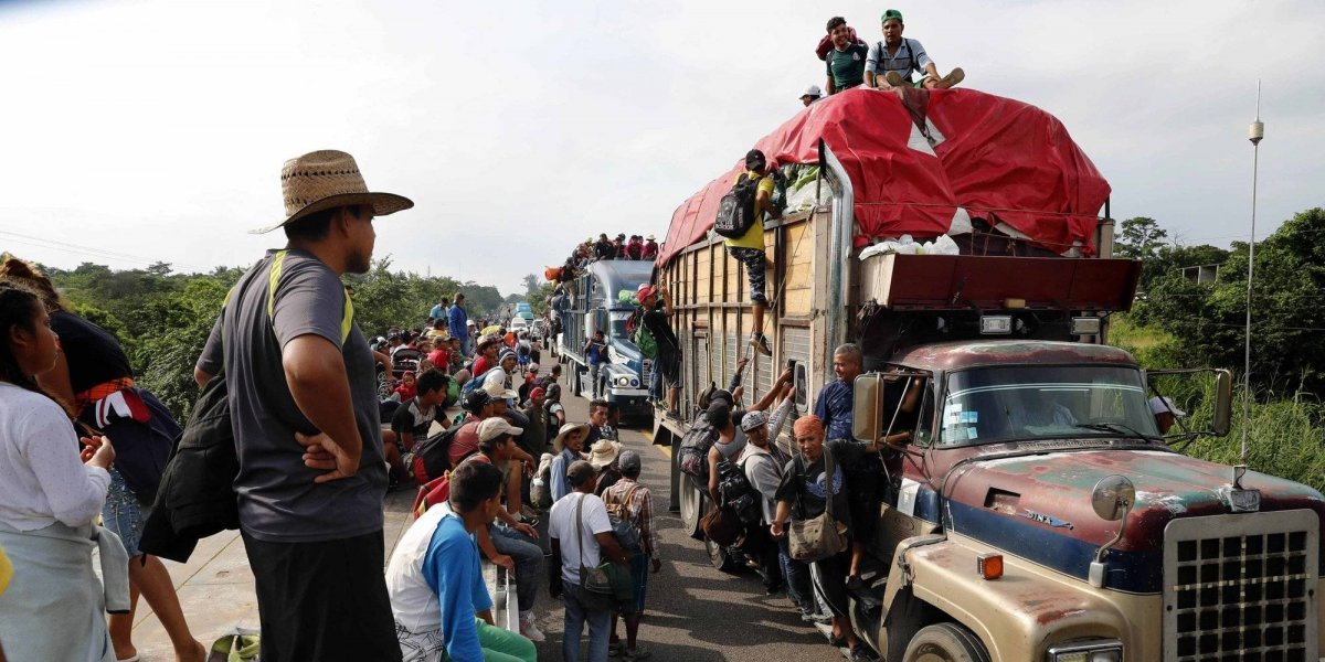 MEXICO: Caravana de inmigrantes sale distrito federal hacia Querétaro imagen