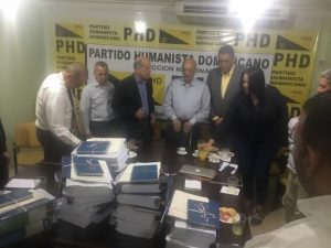 Jesús Vásquez presenta a partidos “pruebas” inocencia caso Odebrecht