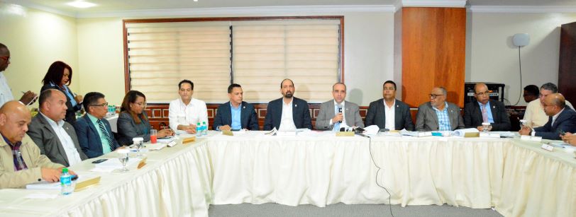 JCE regulará las firmas encuestadoras en Ley del Régimen Electoral imagen