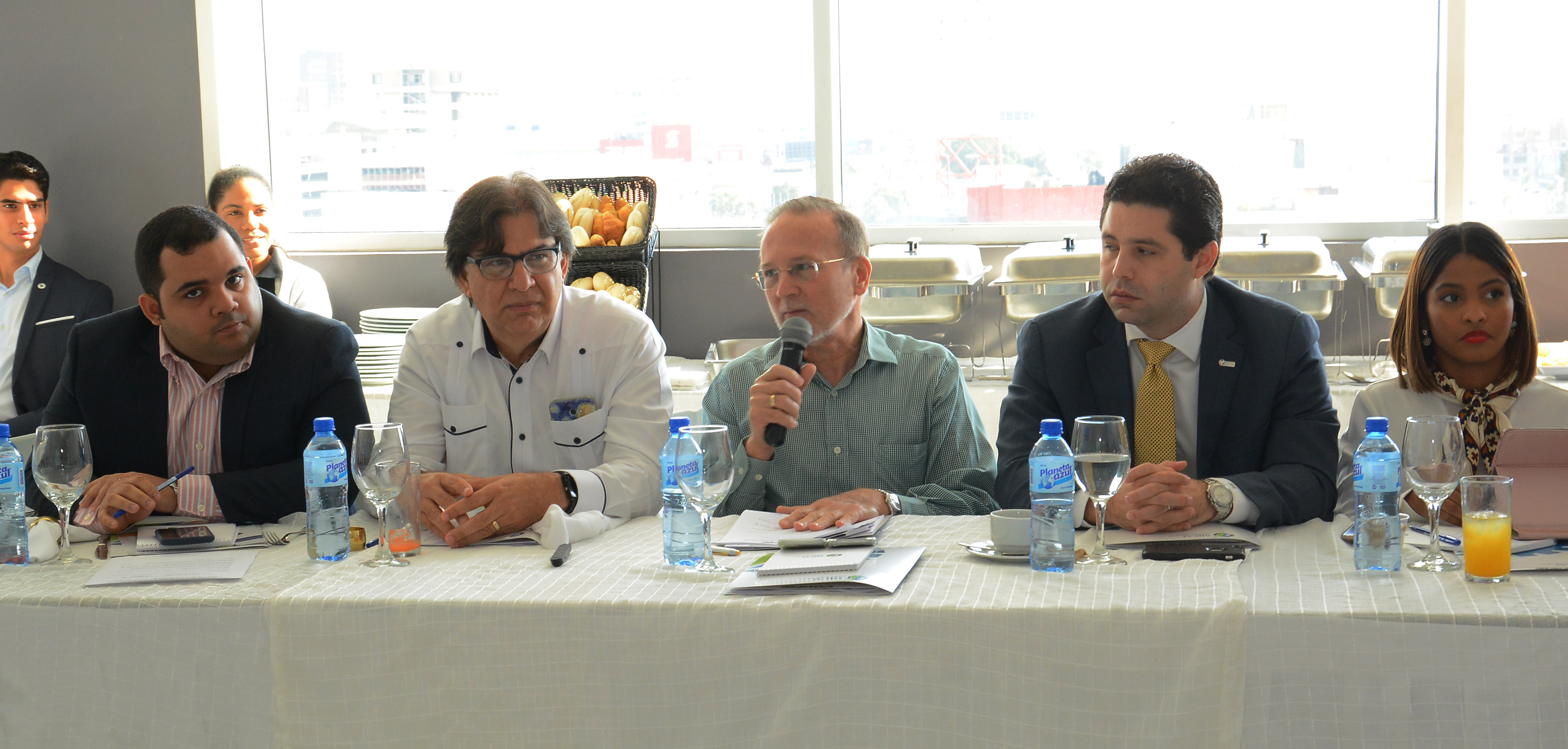 MICM y ANJE conforman consejo directivo del Fondo CONFIE imagen