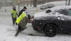 Alcalde es criticado por manejo de crisis tras la nevada