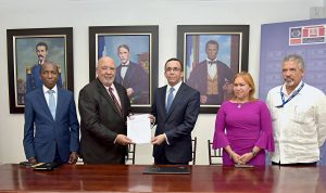 Ministro dispone modelo de excelencia por gestión de diversas escuelas