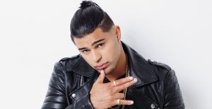 Jaudy busca conquistar corazones con “Ferrari rojo”