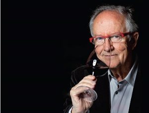 El crítico de vinos José Peñín, llega al país de la mano de Supermercados Bravo