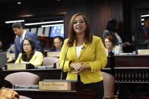 Propone aumentar 2.000 millones de pesos al presupuesto de la UASD