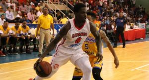 M.J. Rhett jugará con selección nacional de baloncesto