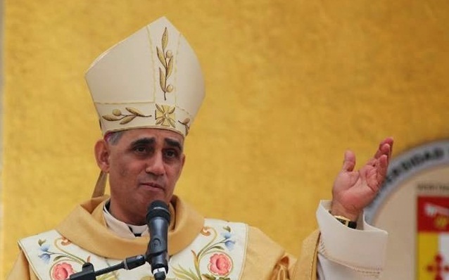 SANTIAGO: Arzobispo Bretón Martínez llama a «darse a respetar» en la frontera imagen