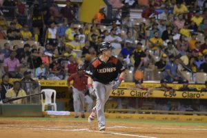 Estrellas vencen Aguilas y siguen líderes; Leones y Gigantes ganan