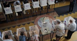 EU: Revés para Trump; demócratas recuperan Cámara Representantes