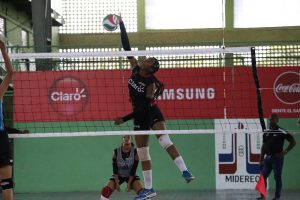 Diez equipos avanzan en Copa Intercolegial de Voleibol