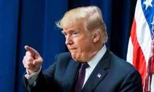 Trump enfila ahora sus cañones a la FED; pide no cometa un «nuevo error» Trump enfila ahora sus cañones a la FED; pide no cometa un «nuevo error»