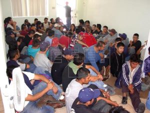 EEUU: Arrestos frontera alcanzan en octubre niveles récord en la era Trump