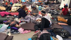 MEXICO: Más migrantes llegan a Tijuana mientras EEUU blinda su frontera