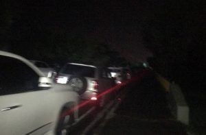 Persiste la oscuridad en muchas calles de la ciudad de Santo Domingo Persiste la oscuridad en muchas calles de la ciudad de Santo Domingo