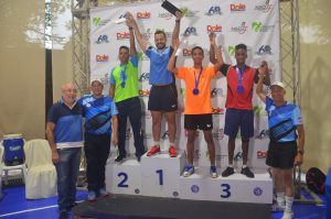 Emil Santos se corona campeón Clásico Tenis de Mesa
