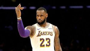 LeBron James toma el control de Los Angeles Lakers