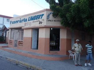 BARAHONA: Atracan propietario funeraria Limbert BARAHONA: Atracan propietario funeraria Limbert