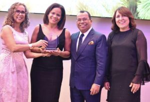 Señales TV reconoce Marivell Contreras, primera mujer presidenta de Acroarte