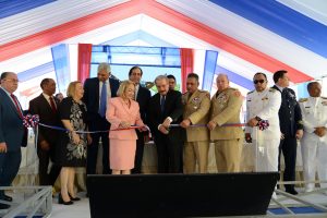 SAN CRISTOBAL: Danilo entrega segunda etapa de industria uniformes militares