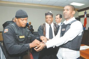 Abogados dicen merenguero Omega cumple requisitos para ser liberado