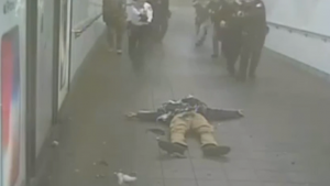 Cámara captó momento terrorista se inmola en el metro de Nueva York