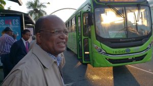 OMSA inicia ruta navideña gratis al Palacio Nacional y Parque del Este