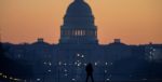 EEUU: 58% rechaza muro de Trump y demanda reabrir Administración