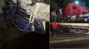 Dos muertos y varios heridos deja un choque en autopista 6 de Noviembre Dos muertos y varios heridos deja un choque en autopista 6 de Noviembre