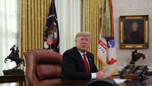 EU: Trump no sabe cuándo reabrirá gobierno y reafirma interés en muro