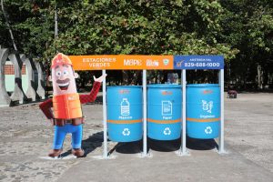 OP promueve reciclaje de basura ccon tanques recolectores en la RD