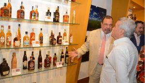 SPM: Inauguran empresa zona franca para producir 4.000 barricas de ron