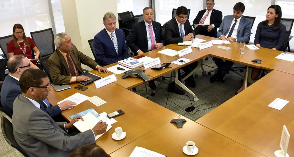 R.Dominicana y Banco Mundial revisan programa a ejecutar del 2020 a 2024 imagen