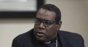 Otro influyente obispo rechaza haya reforma para reintroducir reeleción Otro influyente obispo rechaza haya reforma para reintroducir reeleción