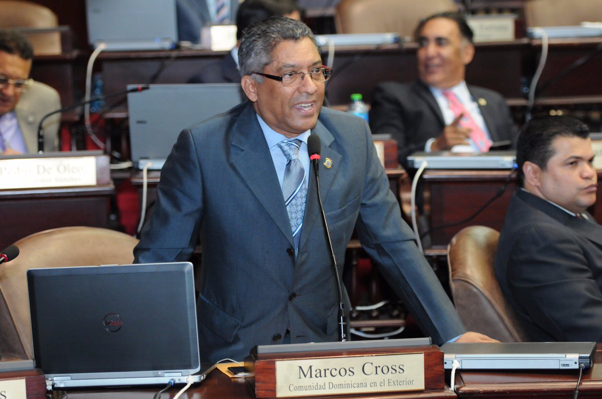 Diputado Marcos Cross rechaza medida de CONATRA contra haitianos en RD imagen