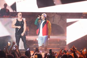 Nicky Jam y Afrojack ponen a vibrar Chavón en concierto electrizante