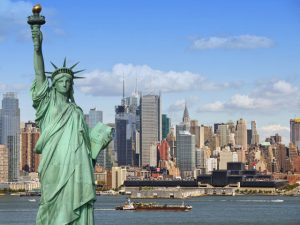 Estatua Libertad y Ellis Island abrirán pese a cierre gobierno federal