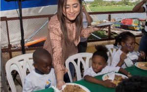Voluntariado Banreservas ofrece almuerzo a 1,000 niños escasos recursos