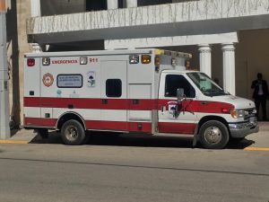 Adventistas donan ambulancia en Las Matas de Farfán