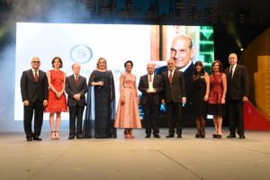Cancillería entrega Premio Óscar de la Renta al médico Rafael Lantigua