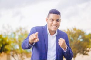 Joven dominicano trasciende en el liderazgo internacional Joven dominicano trasciende en el liderazgo internacional
